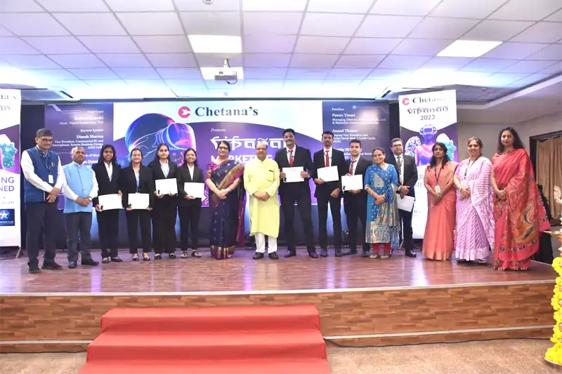 Winners of the Poster making competition: Winning team- MMS-A Digisrijans